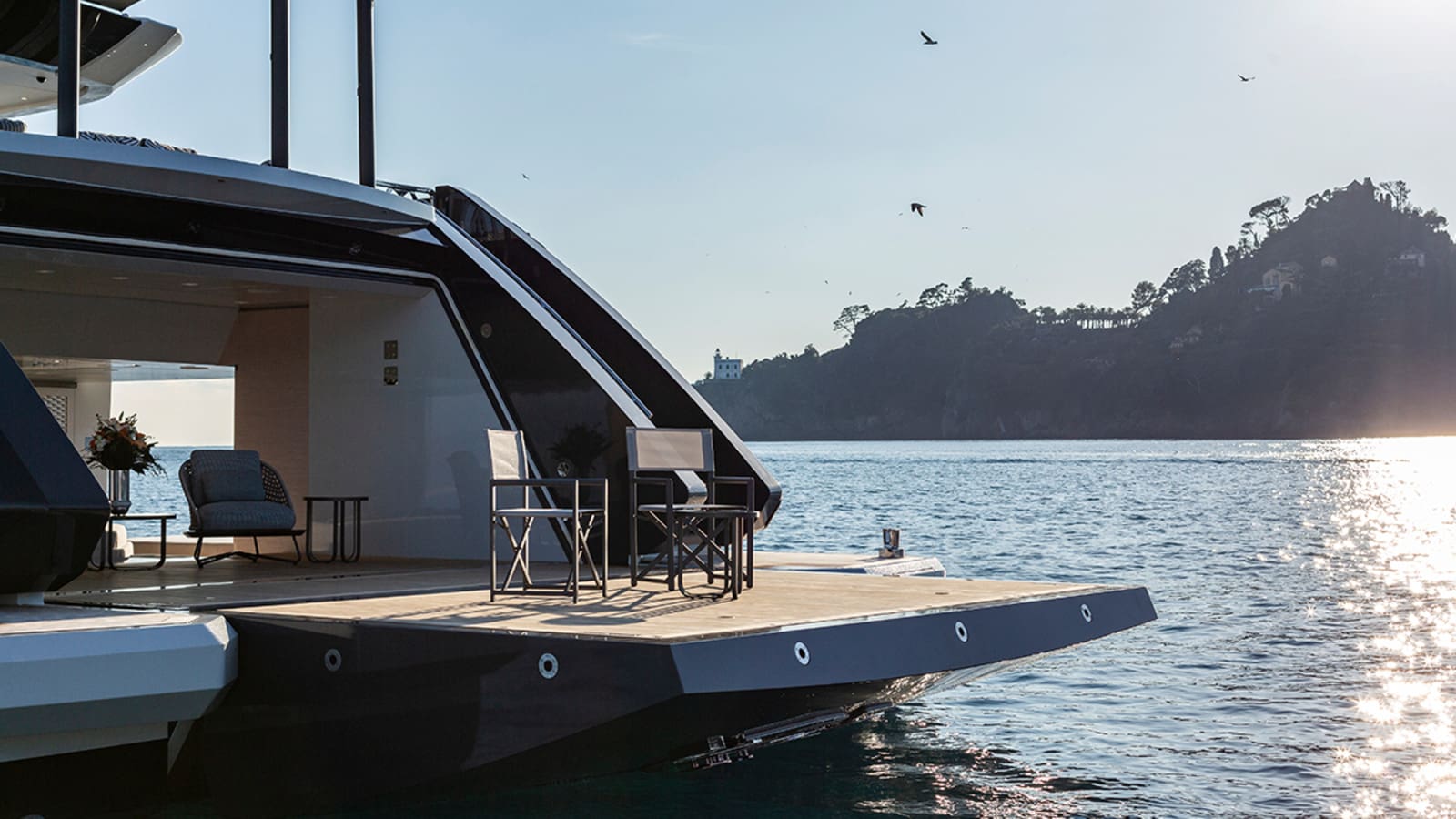 Tankoa Yacht's Diamond Binta Sunbathing deck