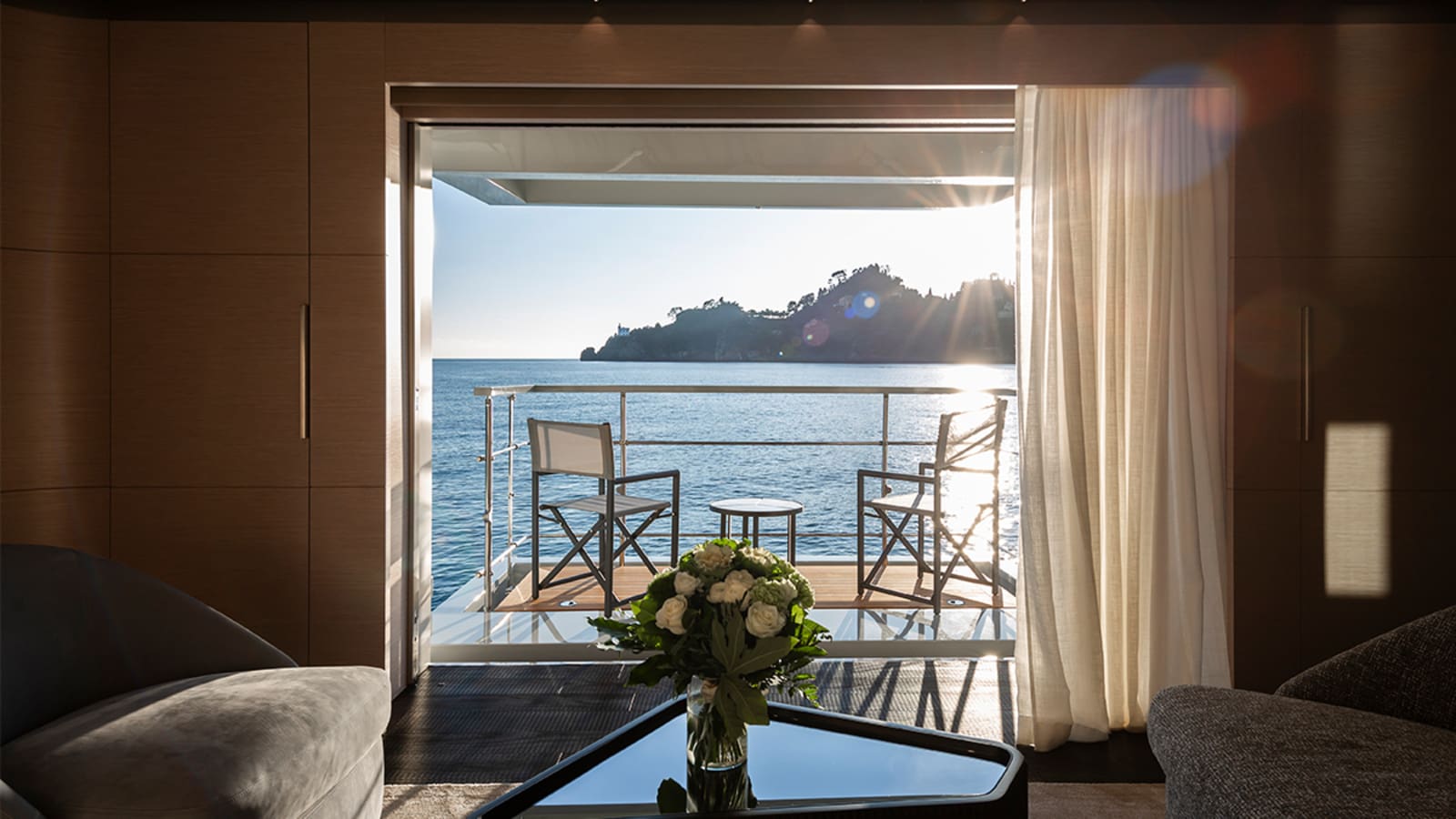 Tankoa Yacht's Diamond Binta terrace