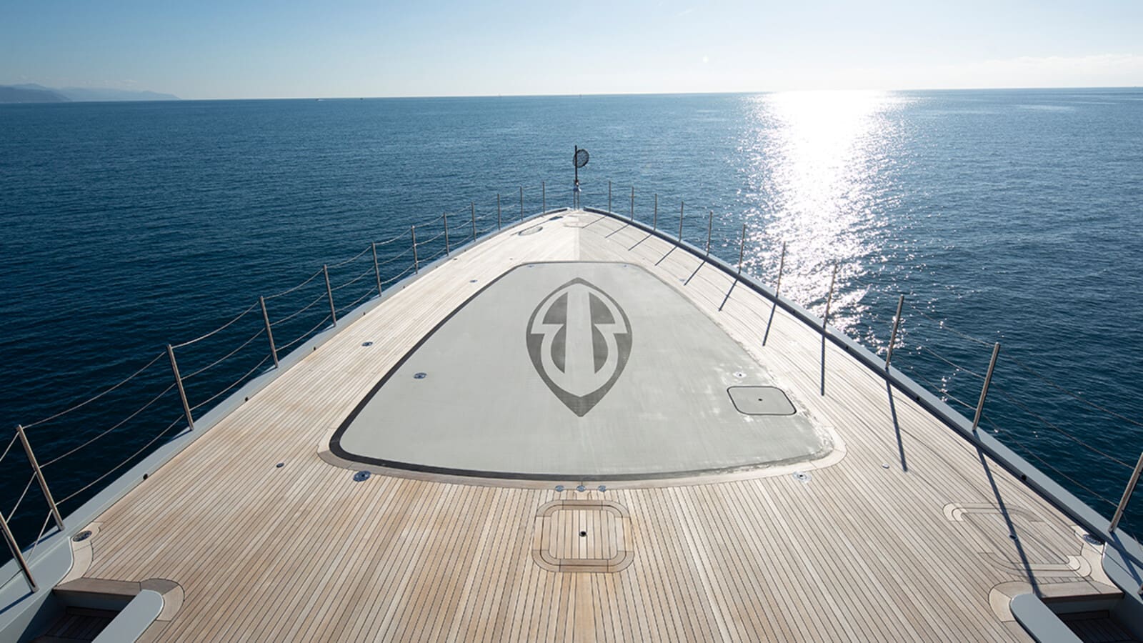 Tankoa Yacht's Diamond Binta Bow