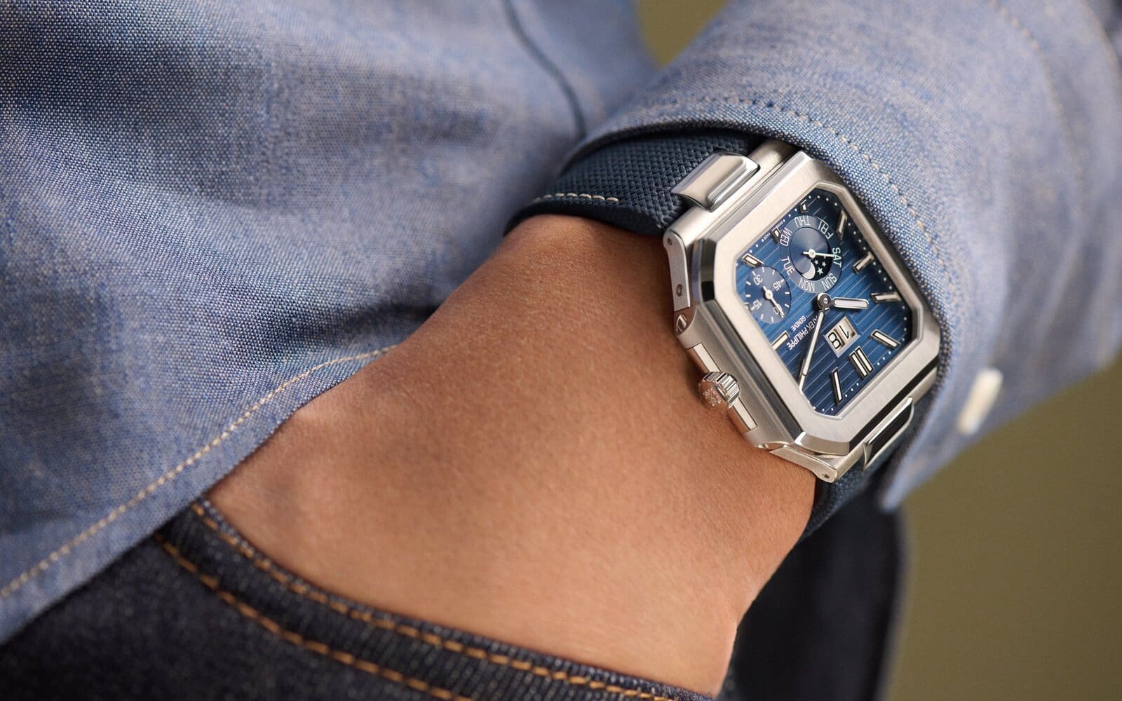 Cubitus Ref. 5822P-001 Platinum by Patek Philippe