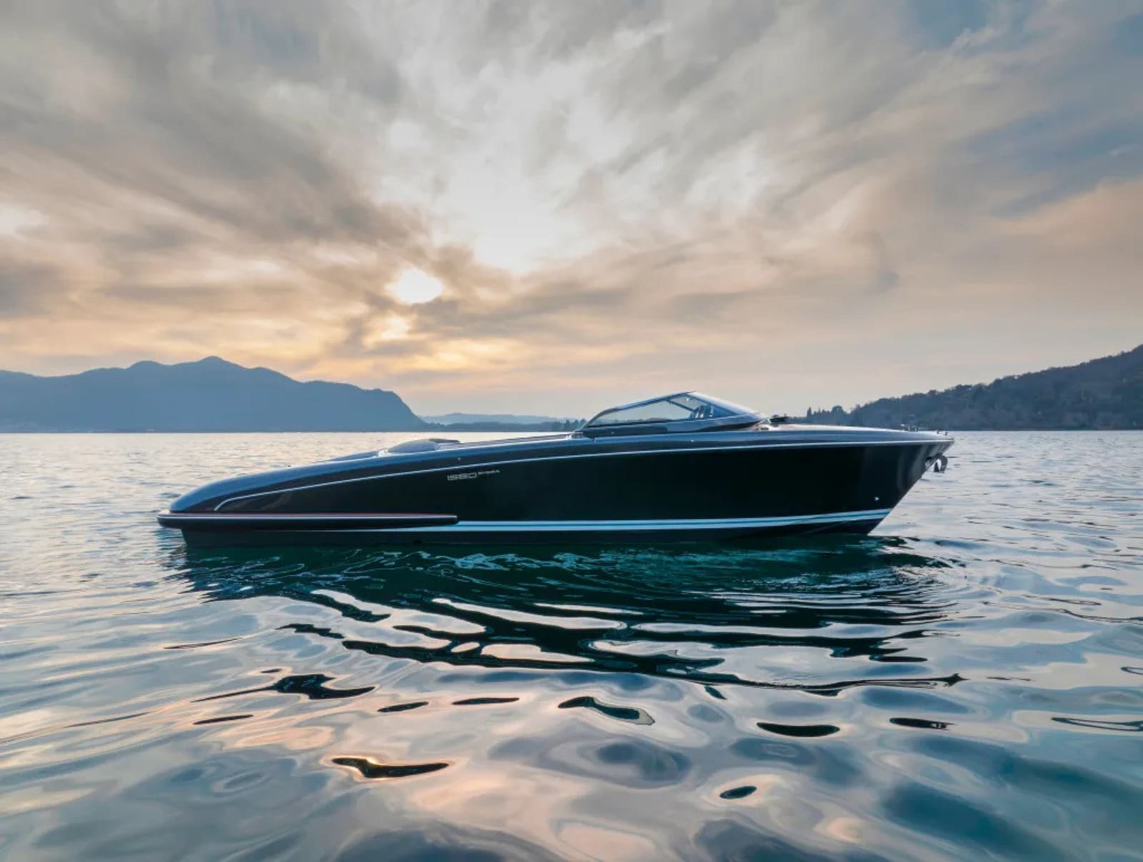 The Iseo Super Yacht's silhouette
