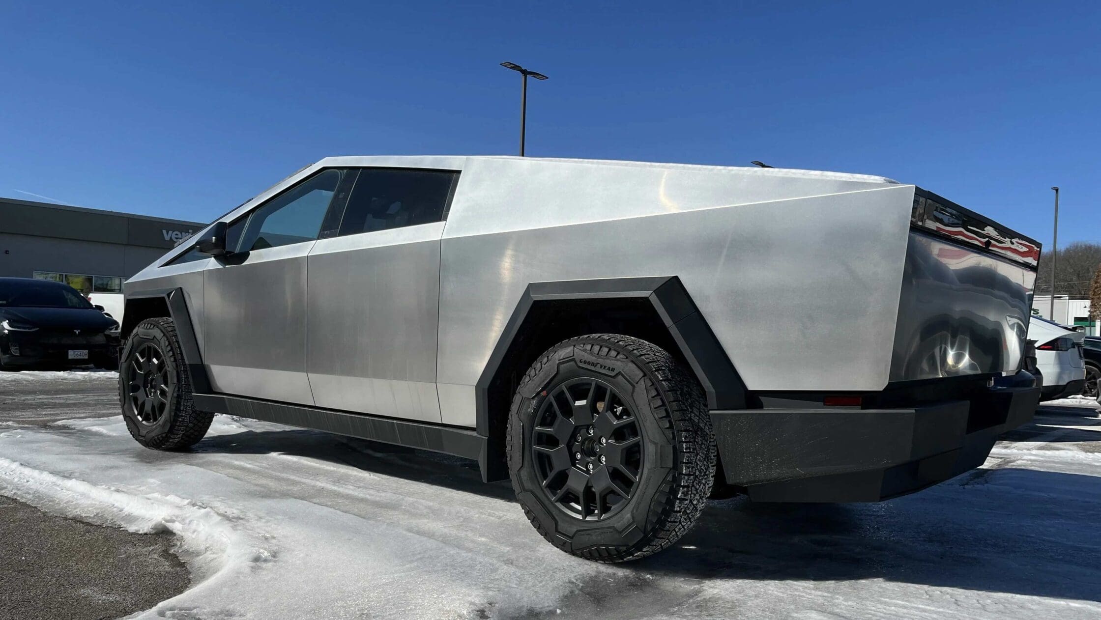 tesla cybertruck