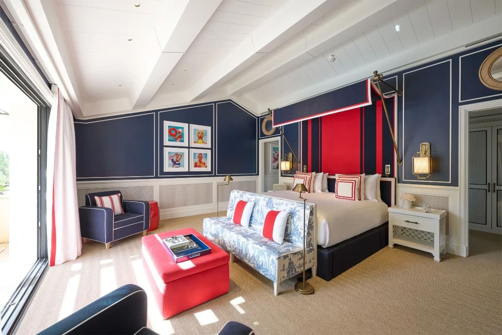 A pool suite at Arev Arev