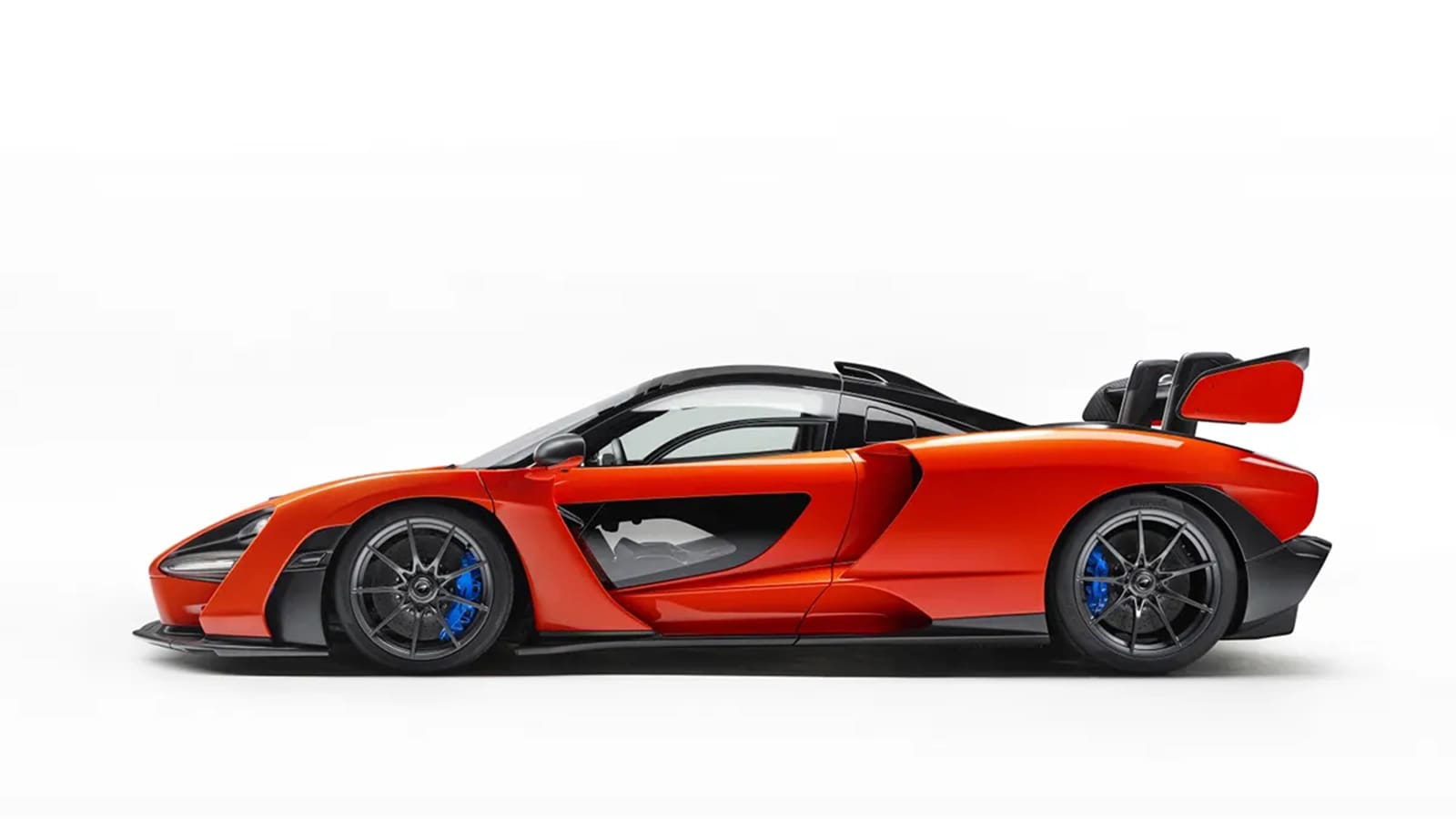 Side view of the Mclaren Senna