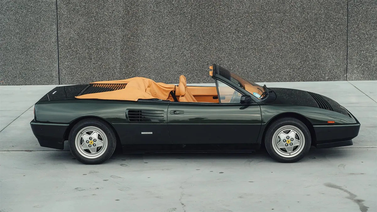 1990 ferrari mondial t cabriolet