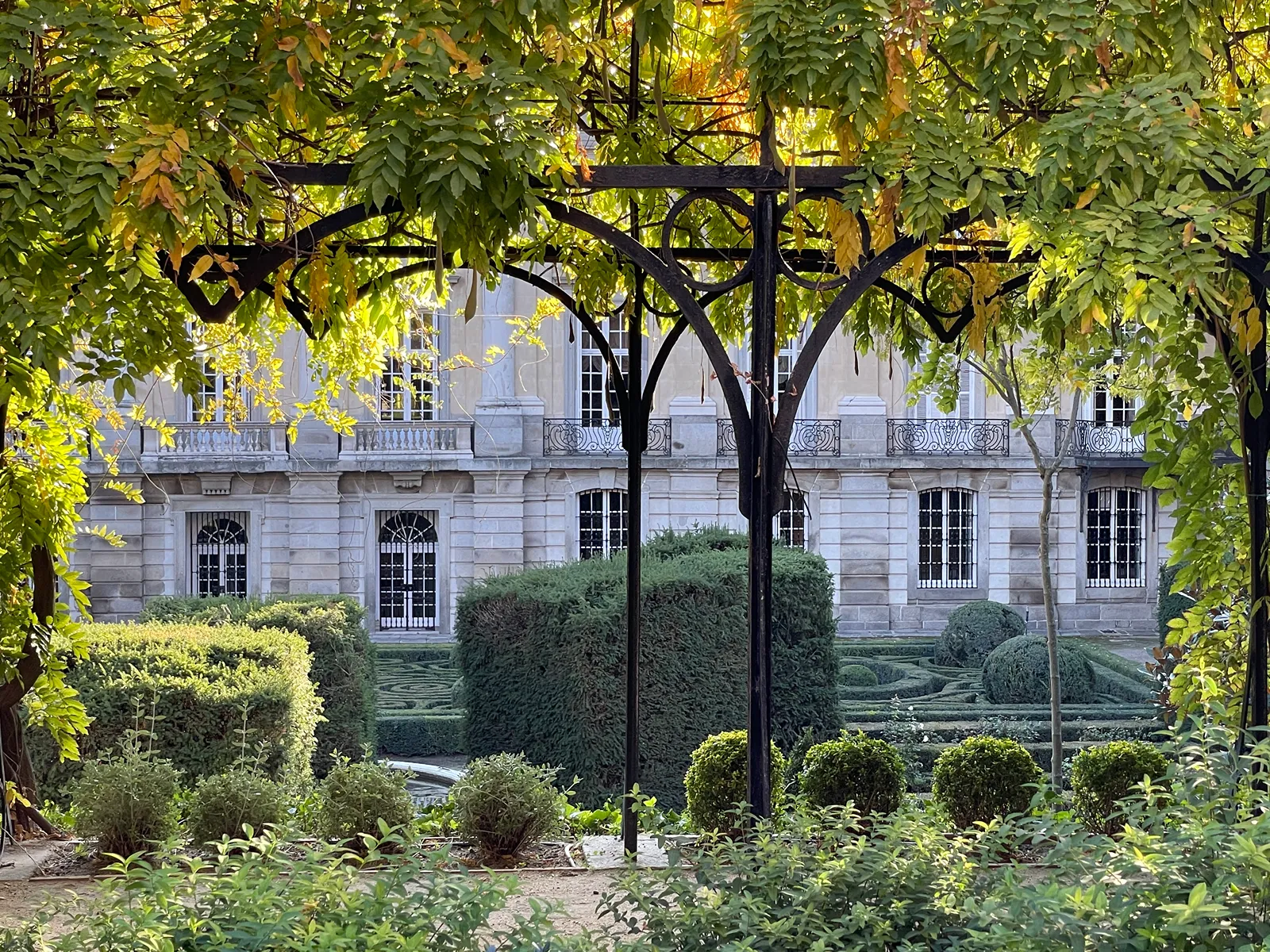 The wisteria-covered pergola in Liria Palace. Courtesy of Fitz-James Stuart