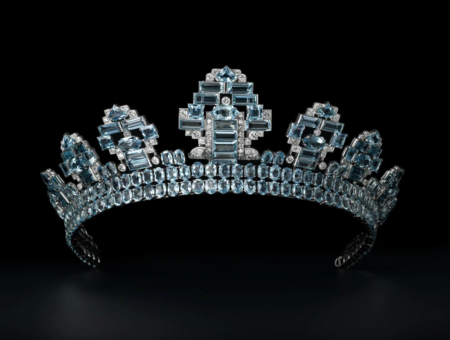 A tiara with aquamarines and diamonds set in platinum. Courtesy of Cartier/Vincent Wulveryck