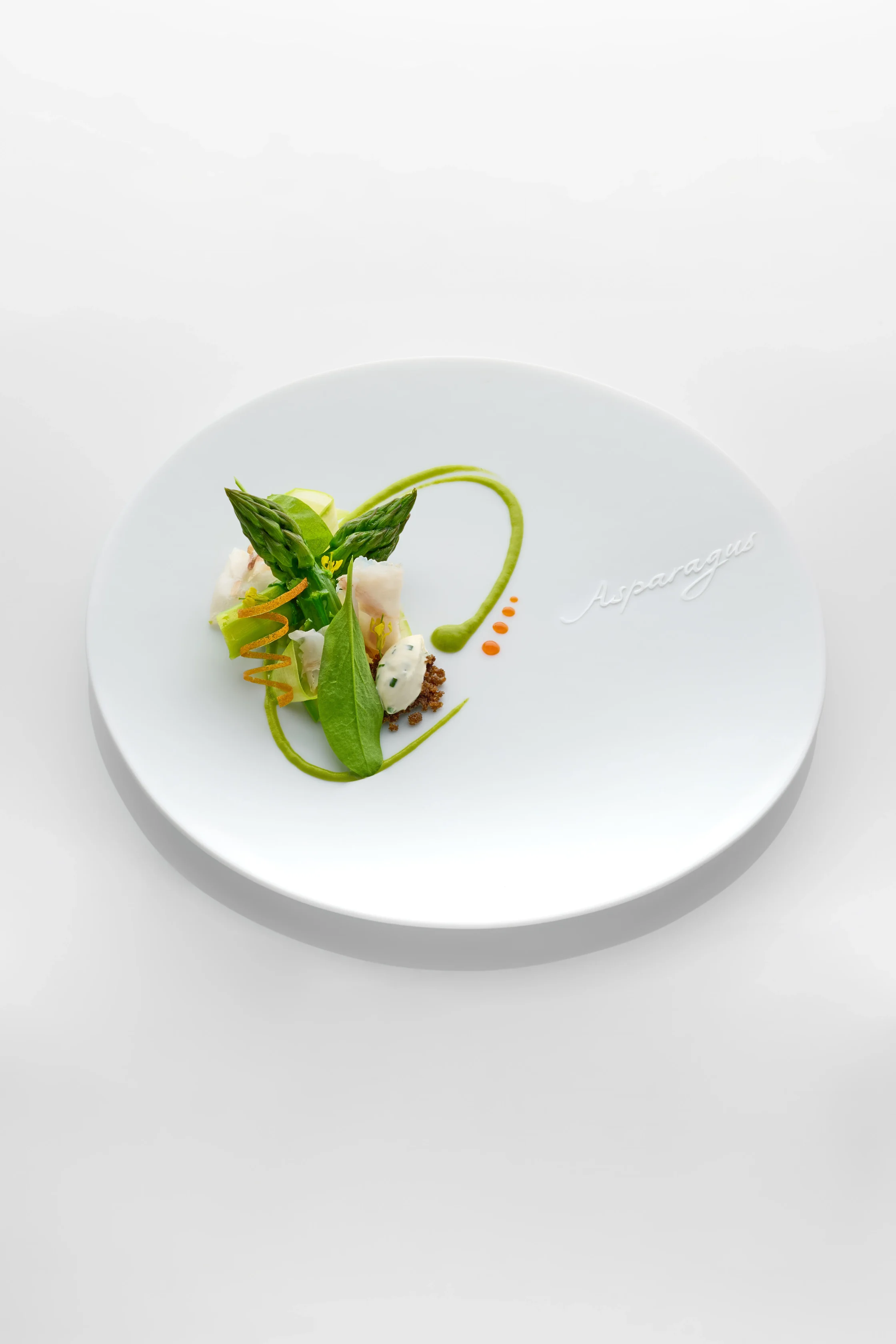 The asparagus dish at Jaan. Courtesy of Jaan/Helm